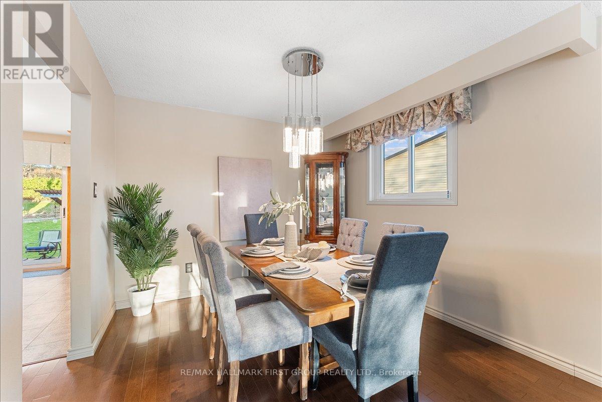 68 Resolute Crescent, Whitby, Ontario  L1P 1G2 - Photo 7 - E13034956