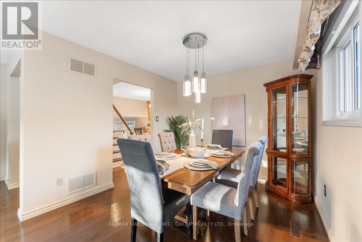 68 Resolute Crescent, Whitby, Ontario  L1P 1G2 - Photo 8 - E13034956