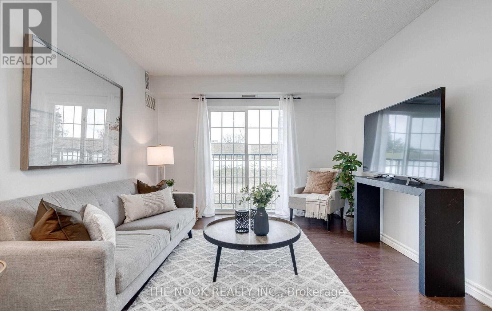 109 - 90 Aspen Springs Drive, Clarington, Ontario  L1C 5N7 - Photo 1 - E13034990