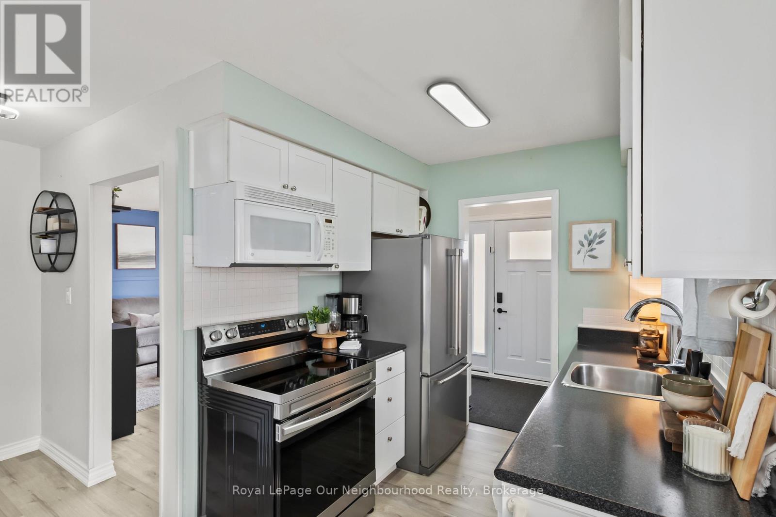 81 Swanston Crescent, Ajax, Ontario  L1S 3J5 - Photo 13 - E13035032