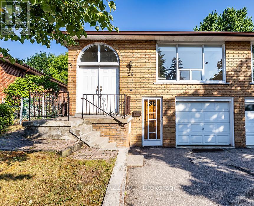 28 PILOT STREET, toronto (west hill), Ontario