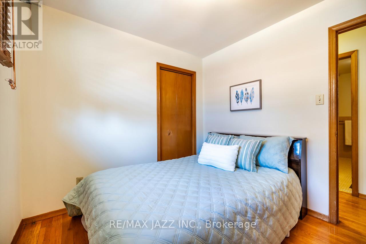 28 Pilot Street, Toronto (West Hill), Ontario  M1E 2C5 - Photo 15 - E13035166