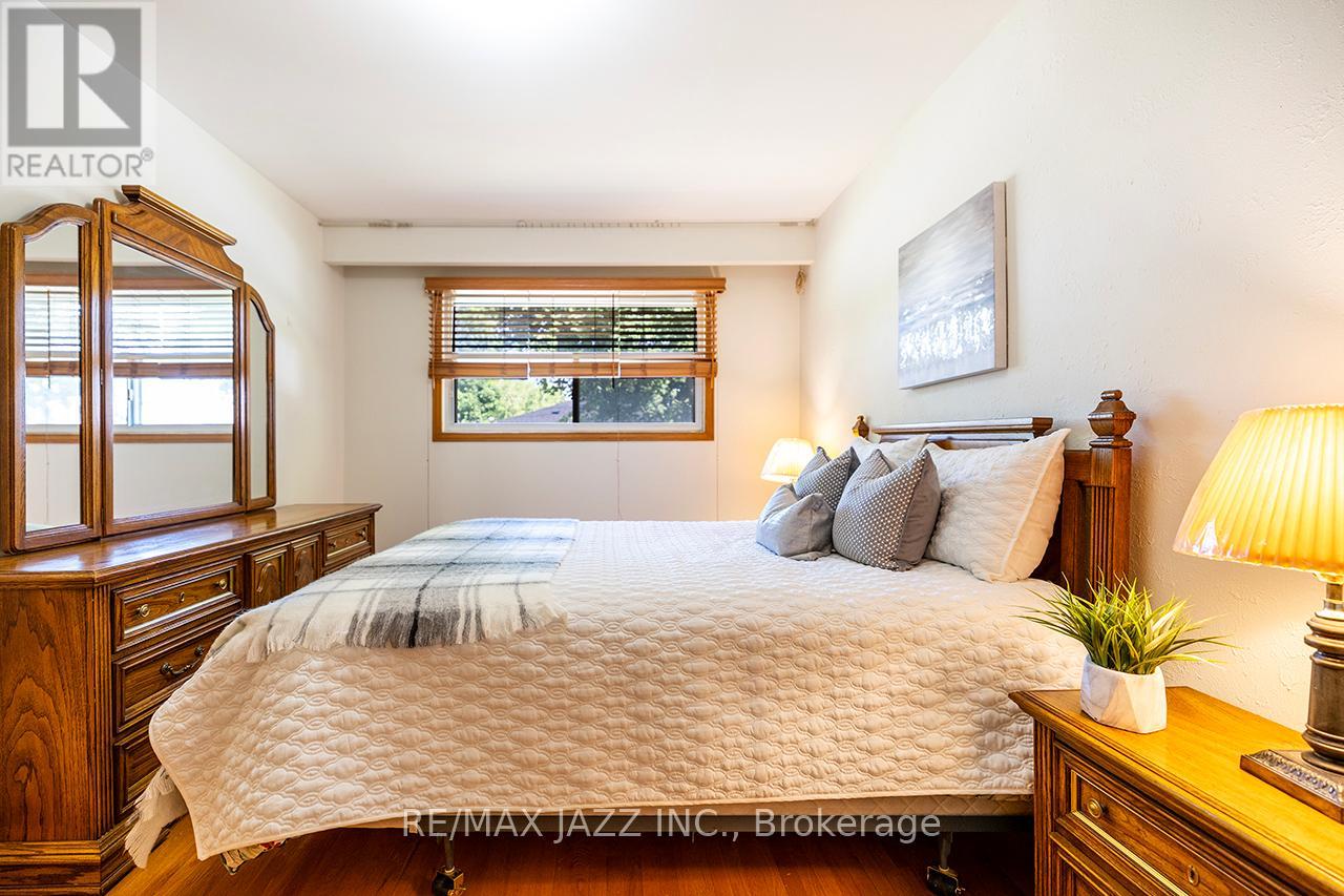 28 Pilot Street, Toronto (West Hill), Ontario  M1E 2C5 - Photo 18 - E13035166