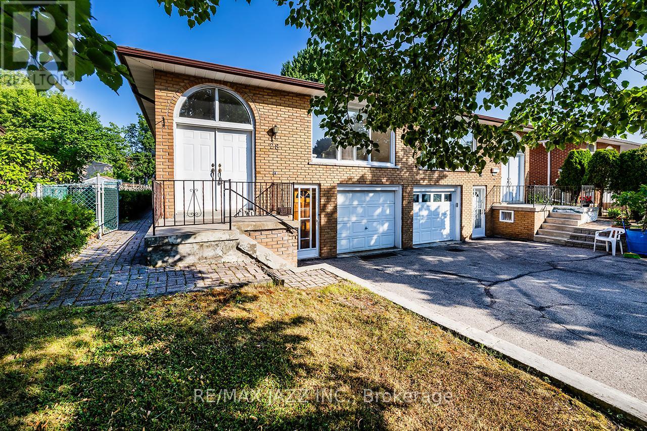 28 Pilot Street, Toronto (West Hill), Ontario  M1E 2C5 - Photo 2 - E13035166