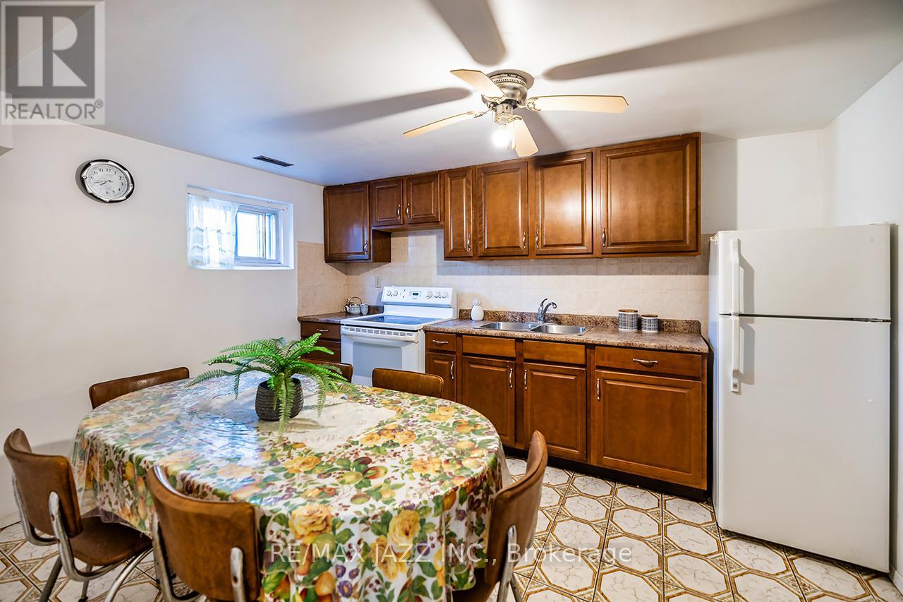 28 Pilot Street, Toronto (West Hill), Ontario  M1E 2C5 - Photo 24 - E13035166