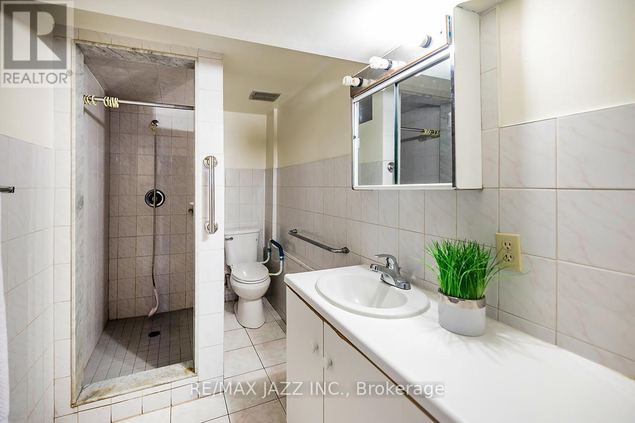 28 Pilot Street, Toronto (West Hill), Ontario  M1E 2C5 - Photo 26 - E13035166