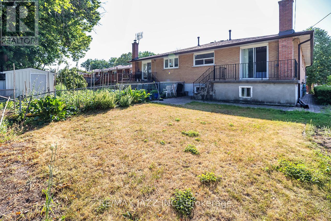 28 Pilot Street, Toronto (West Hill), Ontario  M1E 2C5 - Photo 29 - E13035166