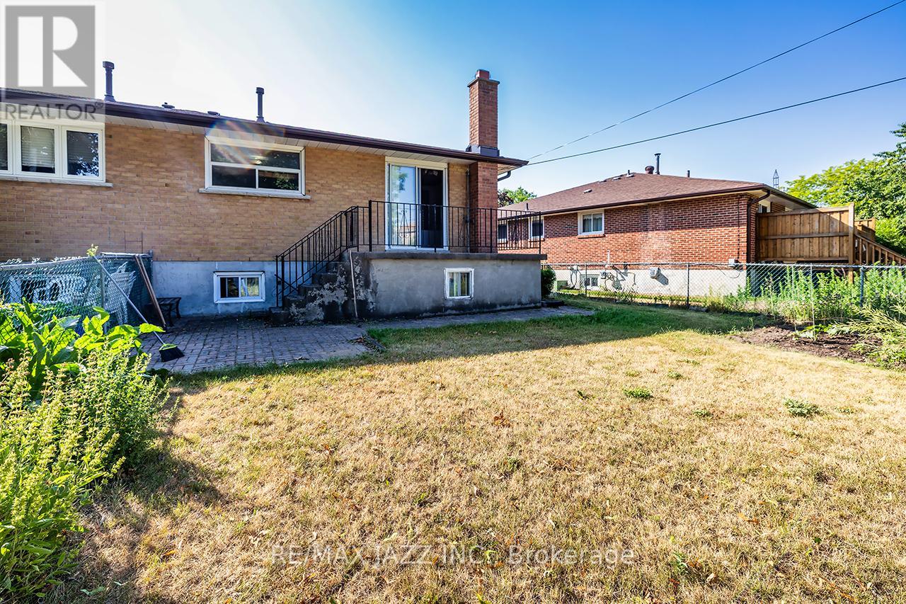 28 Pilot Street, Toronto (West Hill), Ontario  M1E 2C5 - Photo 30 - E13035166