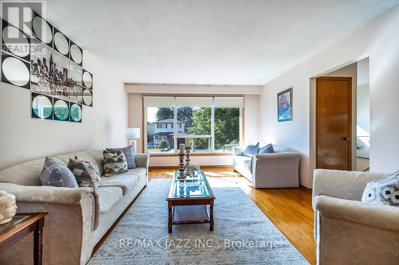 28 Pilot Street, Toronto (West Hill), Ontario  M1E 2C5 - Photo 7 - E13035166