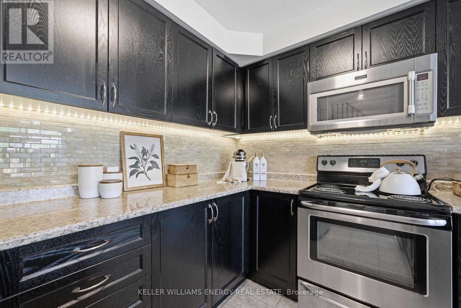 86 Autumn Harvest Road, Clarington, Ontario L1C 0K7 - Photo 5 - E13035344