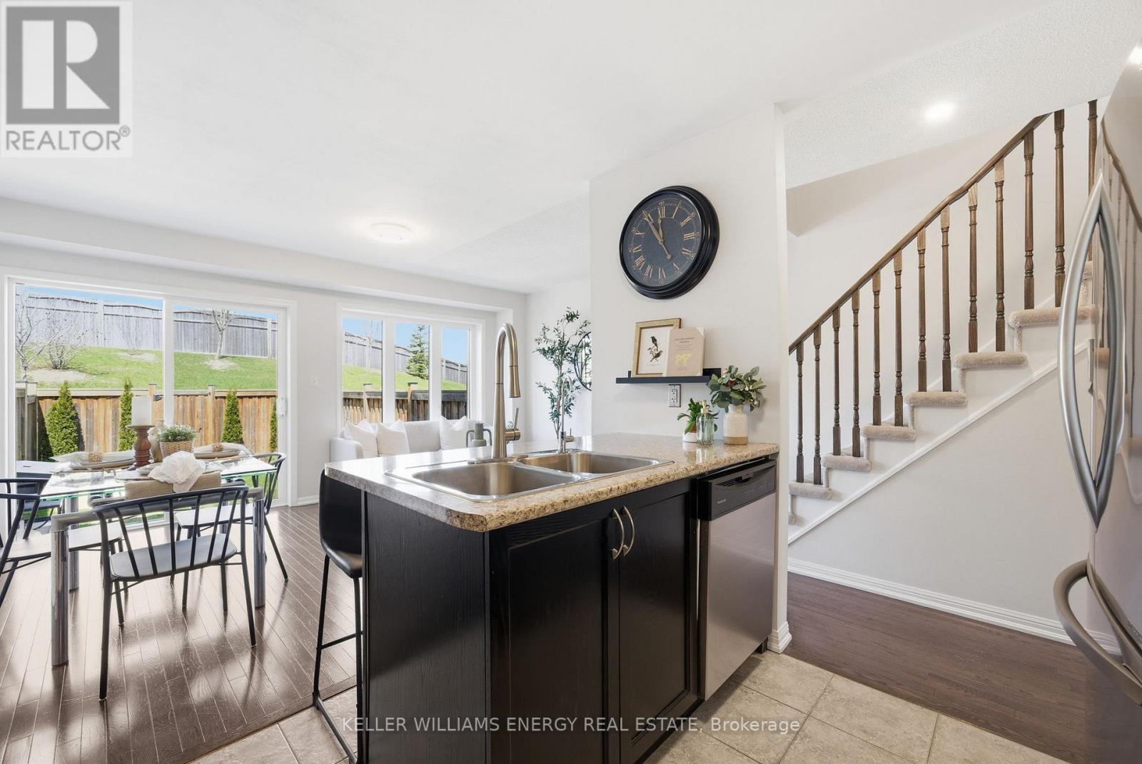 86 Autumn Harvest Road, Clarington, Ontario L1C 0K7 - Photo 7 - E13035344