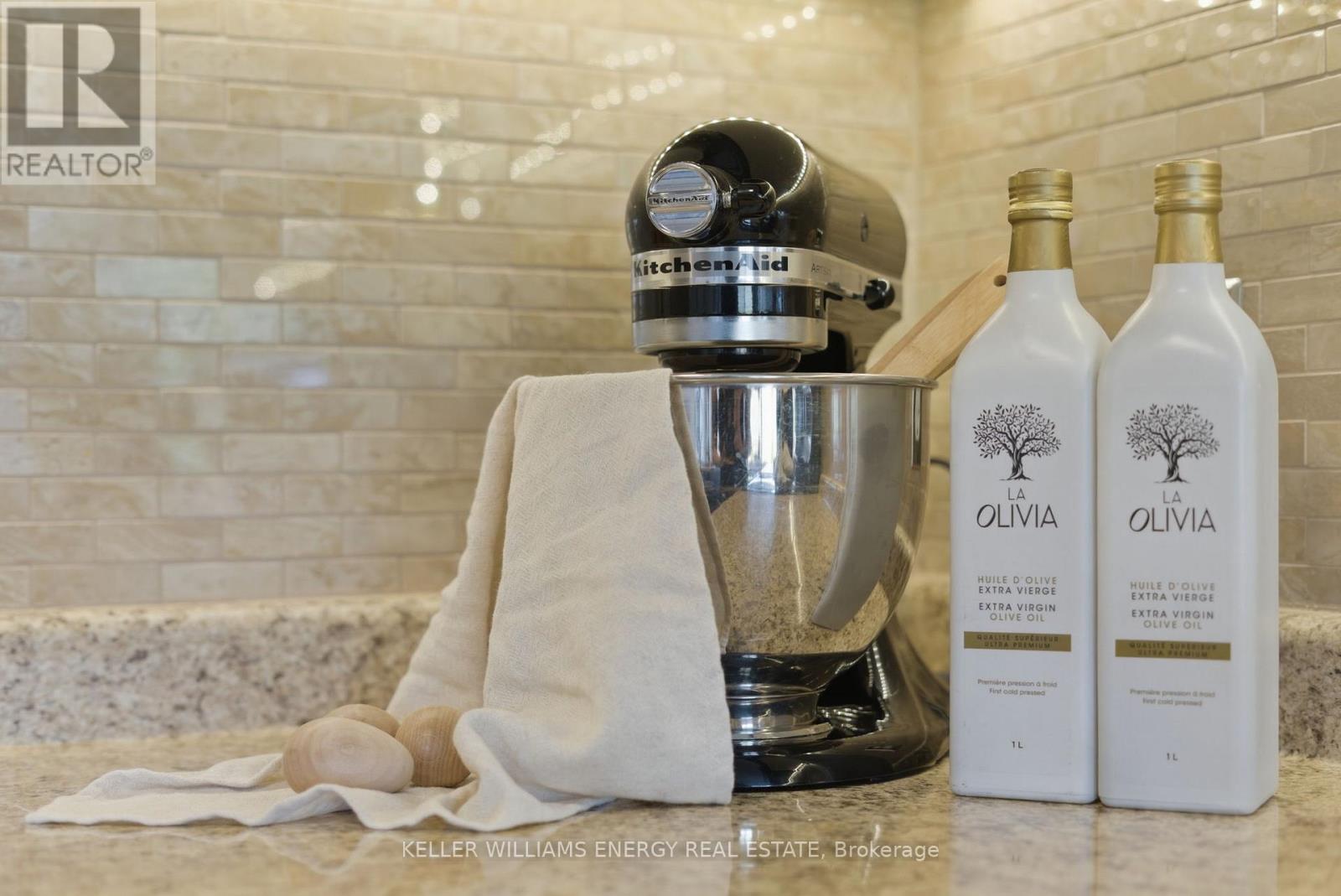 86 Autumn Harvest Road, Clarington, Ontario L1C 0K7 - Photo 8 - E13035344