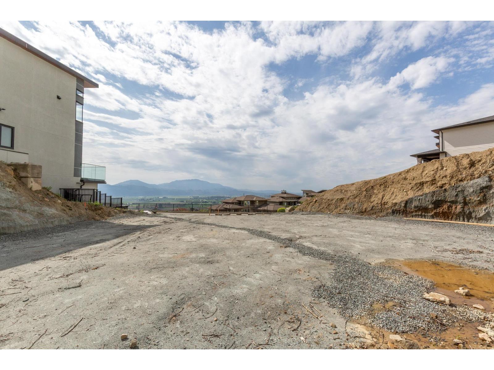 36483 Estevan Court, Abbotsford, British Columbia  V3G 0B2 - Photo 6 - R3113375