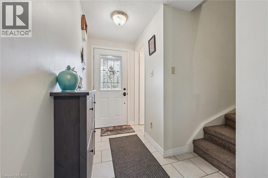 37 Edgemere Drive, Cambridge, Ontario  N1P 1A9 - Photo 6 - 40823589