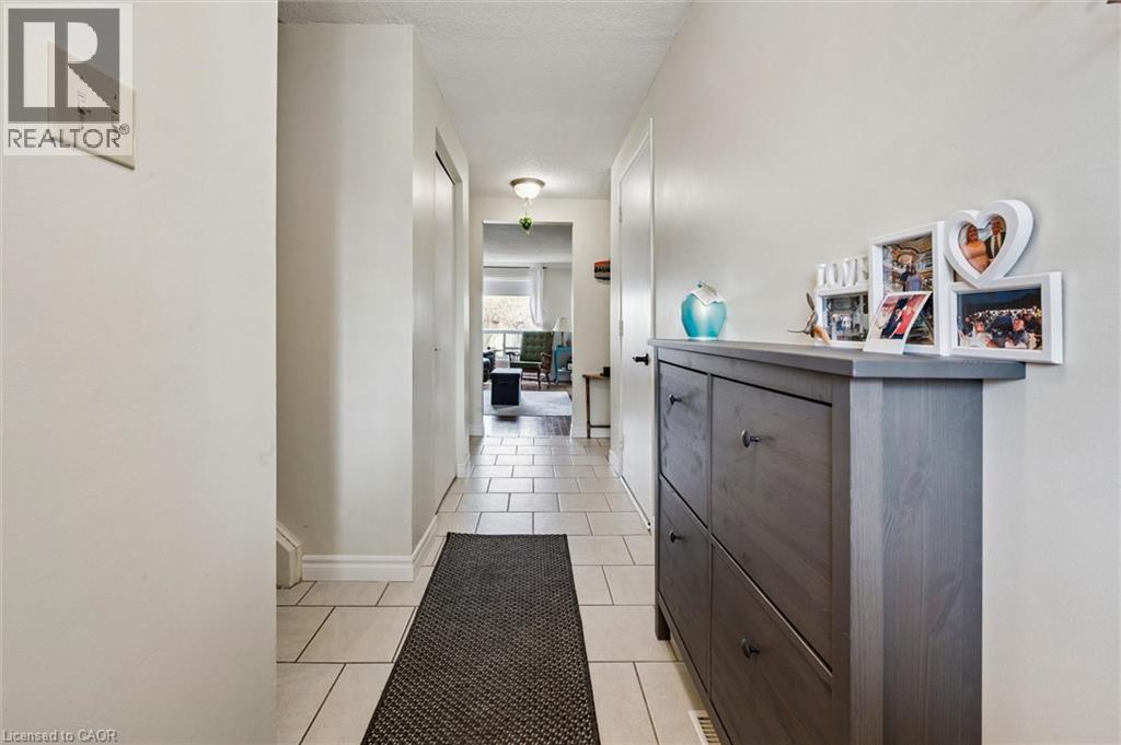 37 Edgemere Drive, Cambridge, Ontario  N1P 1A9 - Photo 7 - 40823589