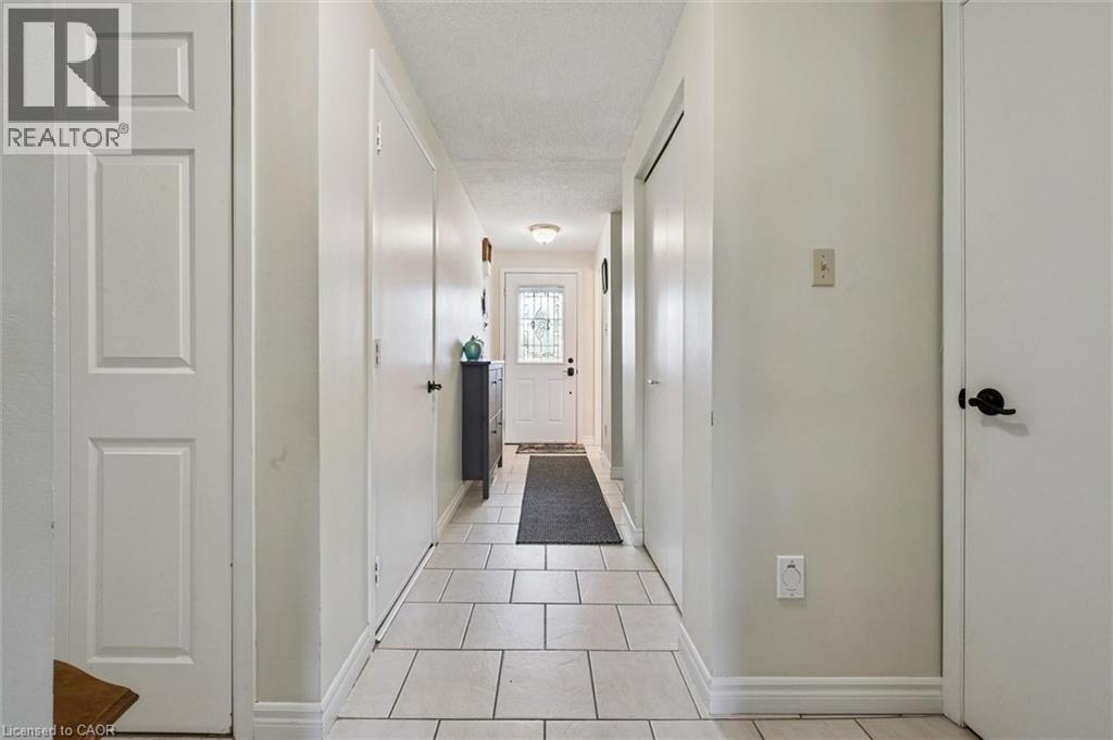 37 Edgemere Drive, Cambridge, Ontario  N1P 1A9 - Photo 8 - 40823589