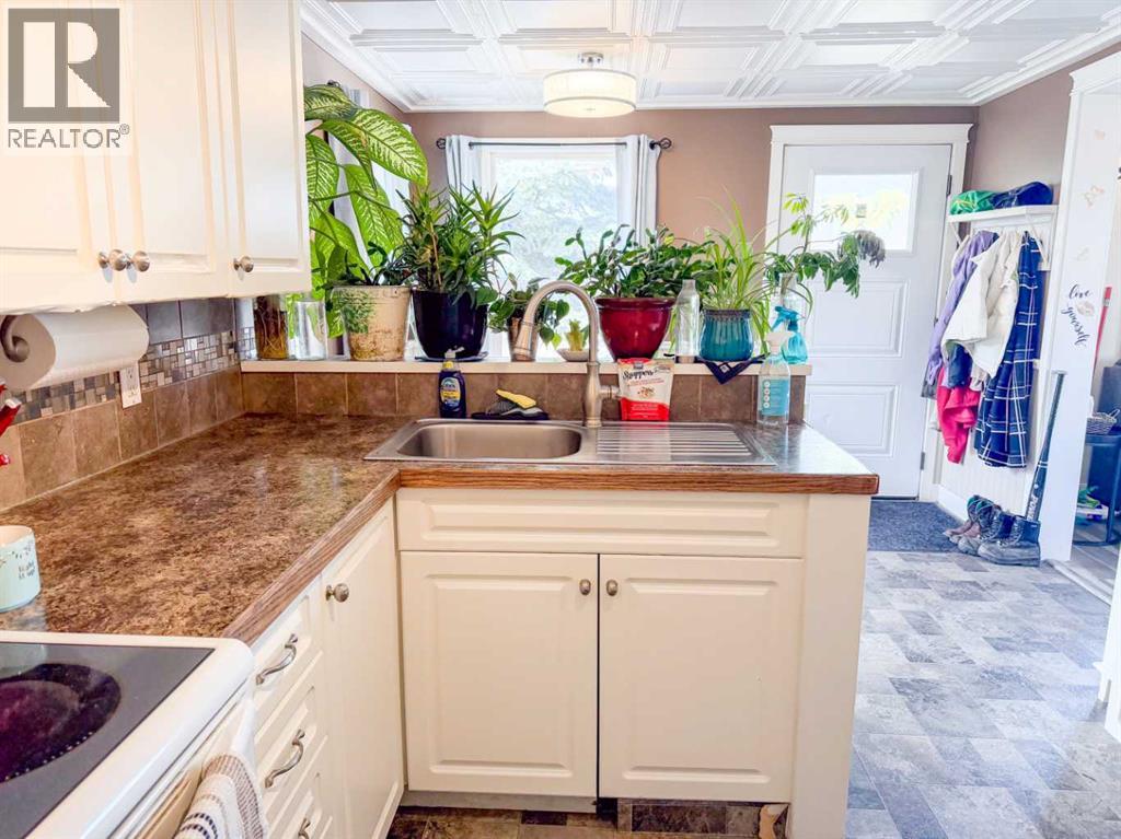 107, 6834 59 Avenue, Red Deer, Alberta  T4P 1C9 - Photo 8 - A2302995