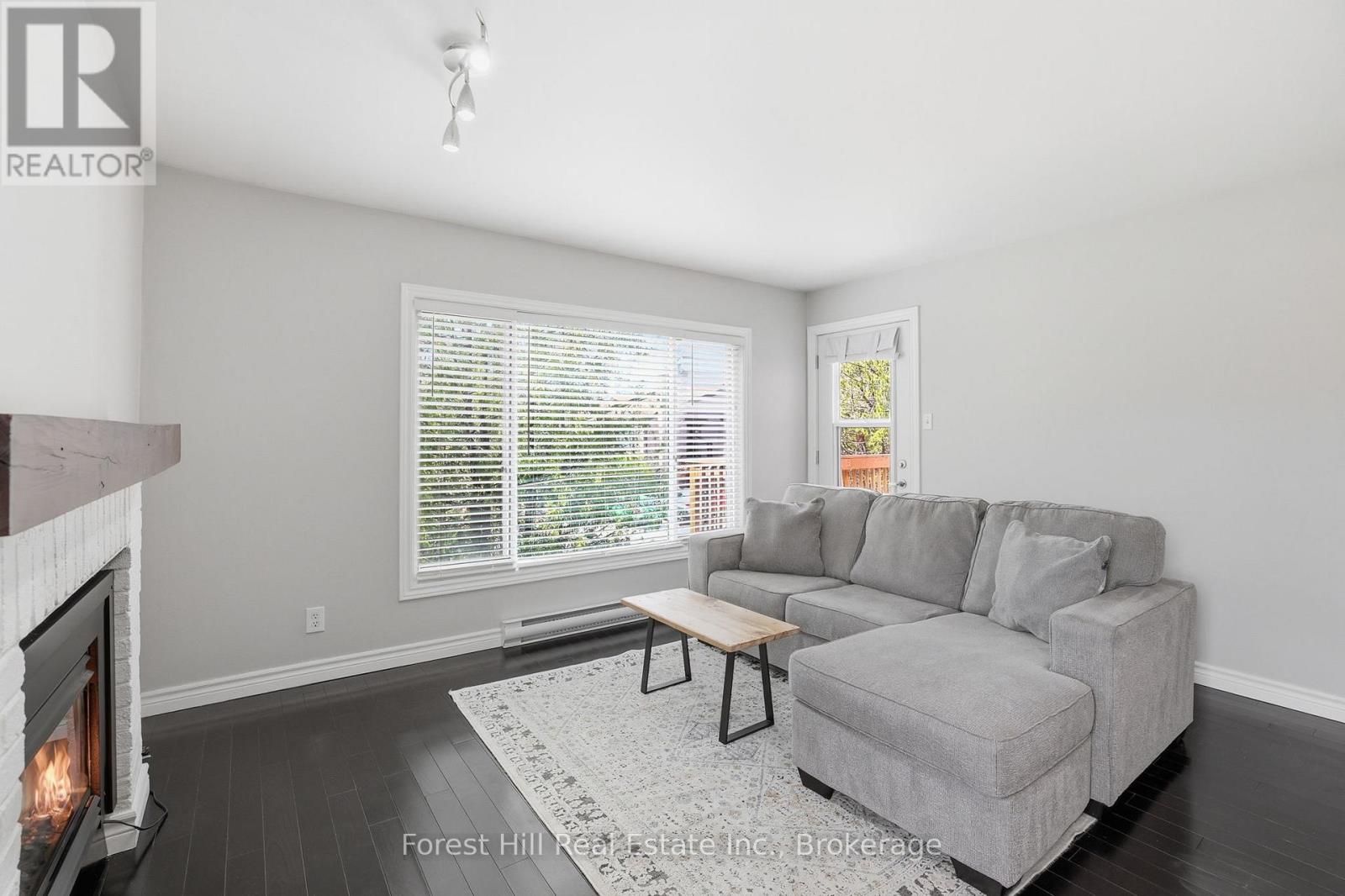 109 - 23 Dawson Drive, Collingwood, Ontario  L9Y 5B4 - Photo 2 - S13035136