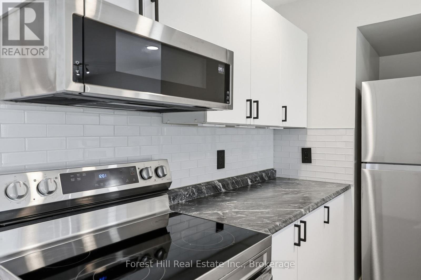 109 - 23 Dawson Drive, Collingwood, Ontario  L9Y 5B4 - Photo 8 - S13035136