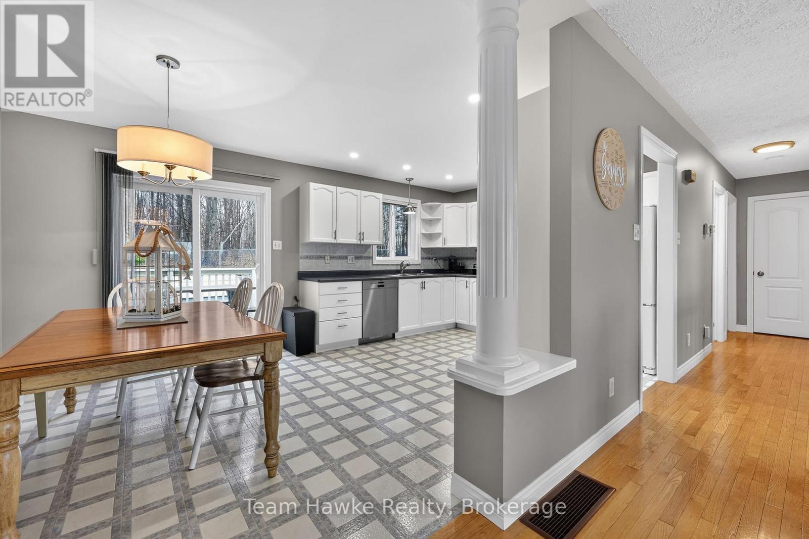 67 Maria Street, Penetanguishene, Ontario  L9M 2G7 - Photo 17 - S13035178