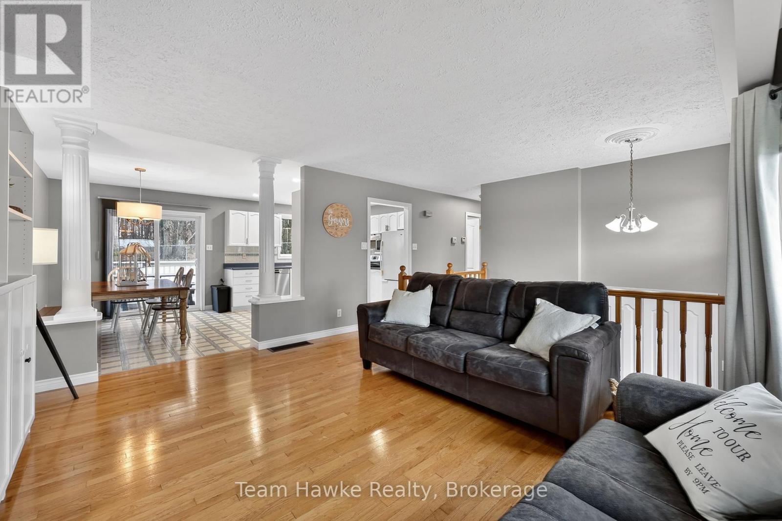 67 Maria Street, Penetanguishene, Ontario  L9M 2G7 - Photo 8 - S13035178