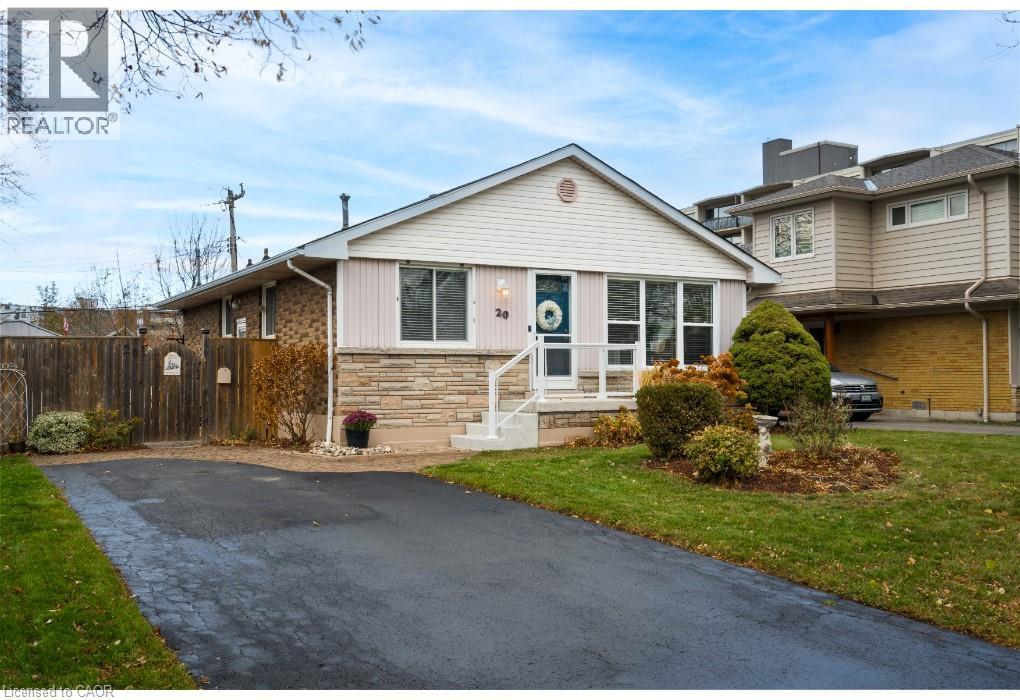 20 Cardinal Drive, Hamilton, Ontario  L9A 4H4 - Photo 2 - 40822798