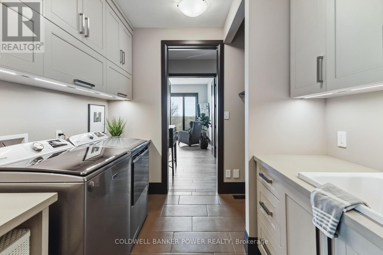 10231 Melrose Drive, Middlesex Centre, Ontario  N0L 1R0 - Photo 28 - X13035000