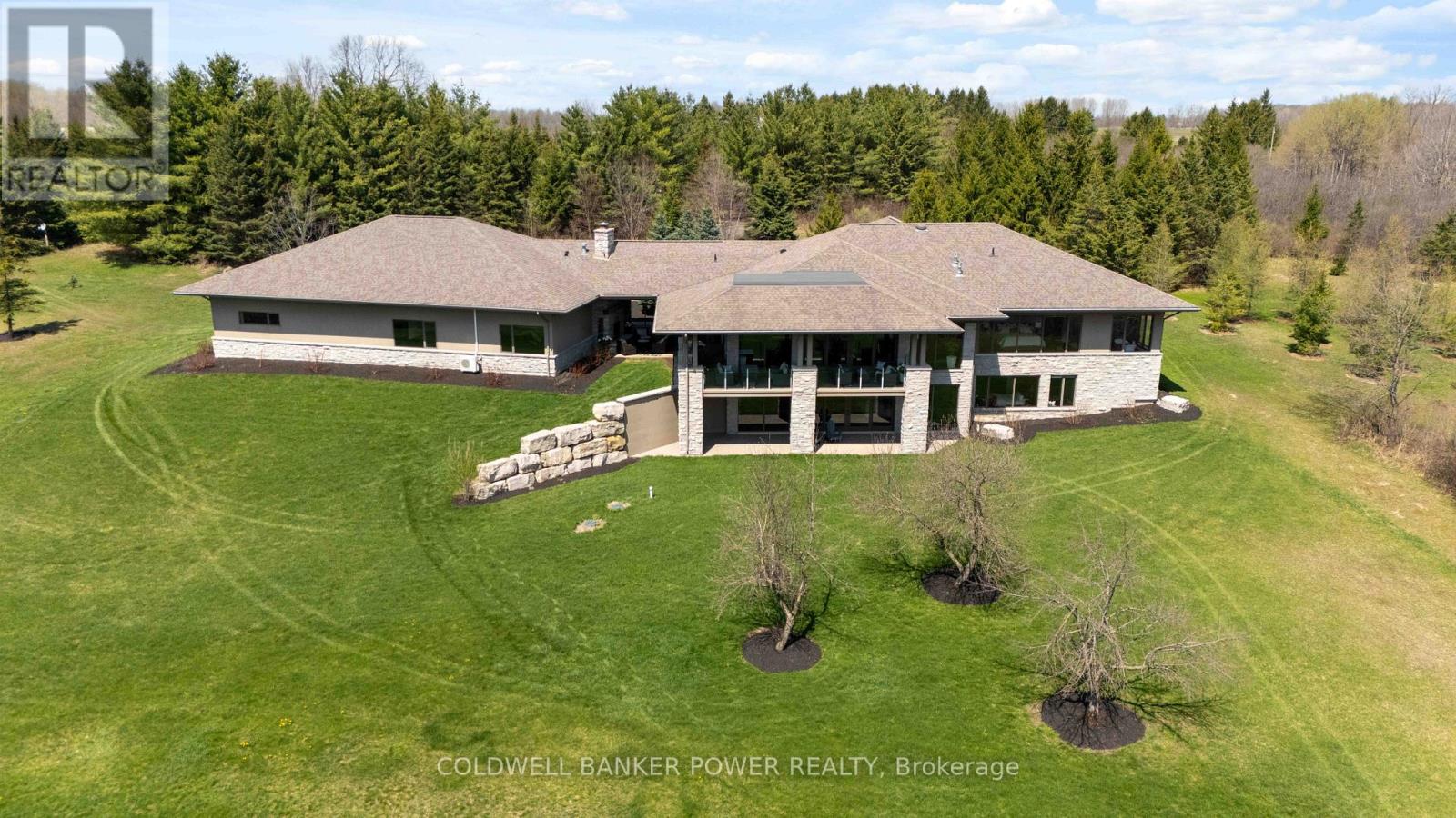 10231 Melrose Drive, Middlesex Centre, Ontario  N0L 1R0 - Photo 3 - X13035000