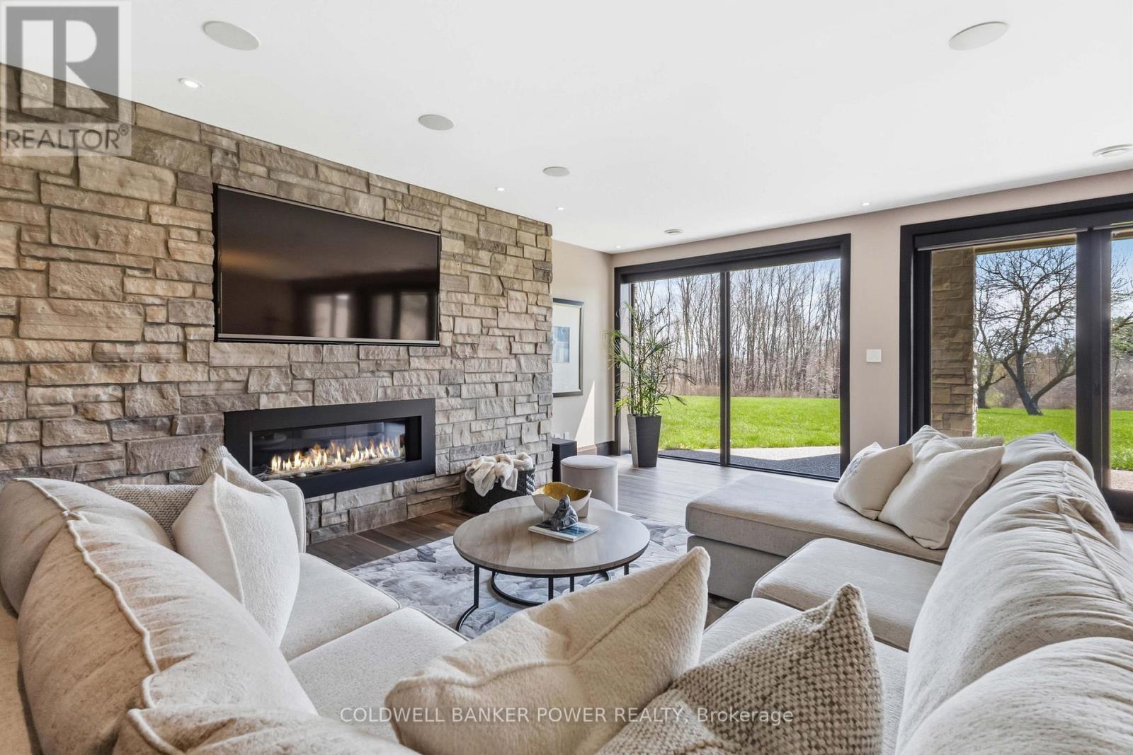 10231 Melrose Drive, Middlesex Centre, Ontario  N0L 1R0 - Photo 36 - X13035000