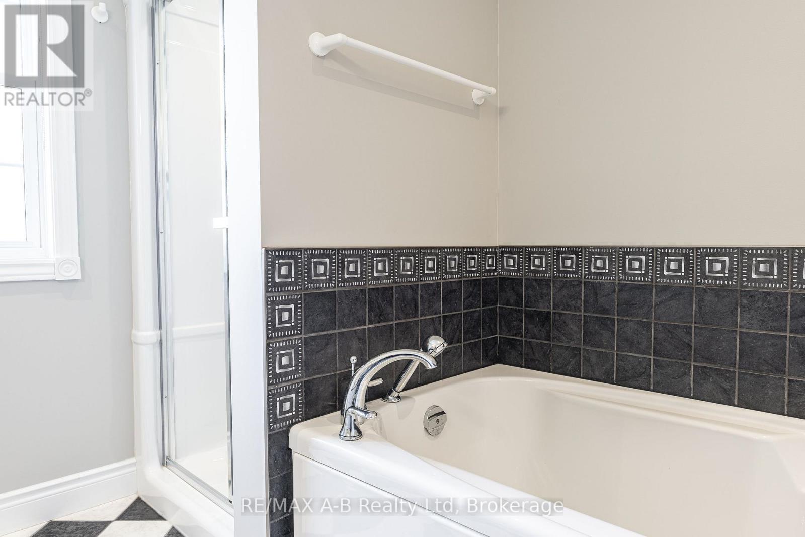 466 Water Street S, St. Marys, Ontario  N4X 1A1 - Photo 21 - X13035060