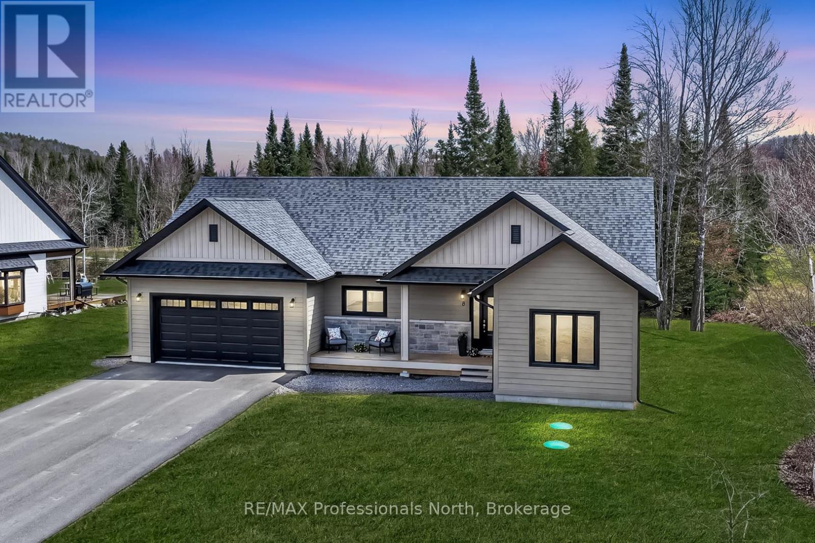 8 BANCROFT RIDGE DRIVE, Bancroft, Ontario