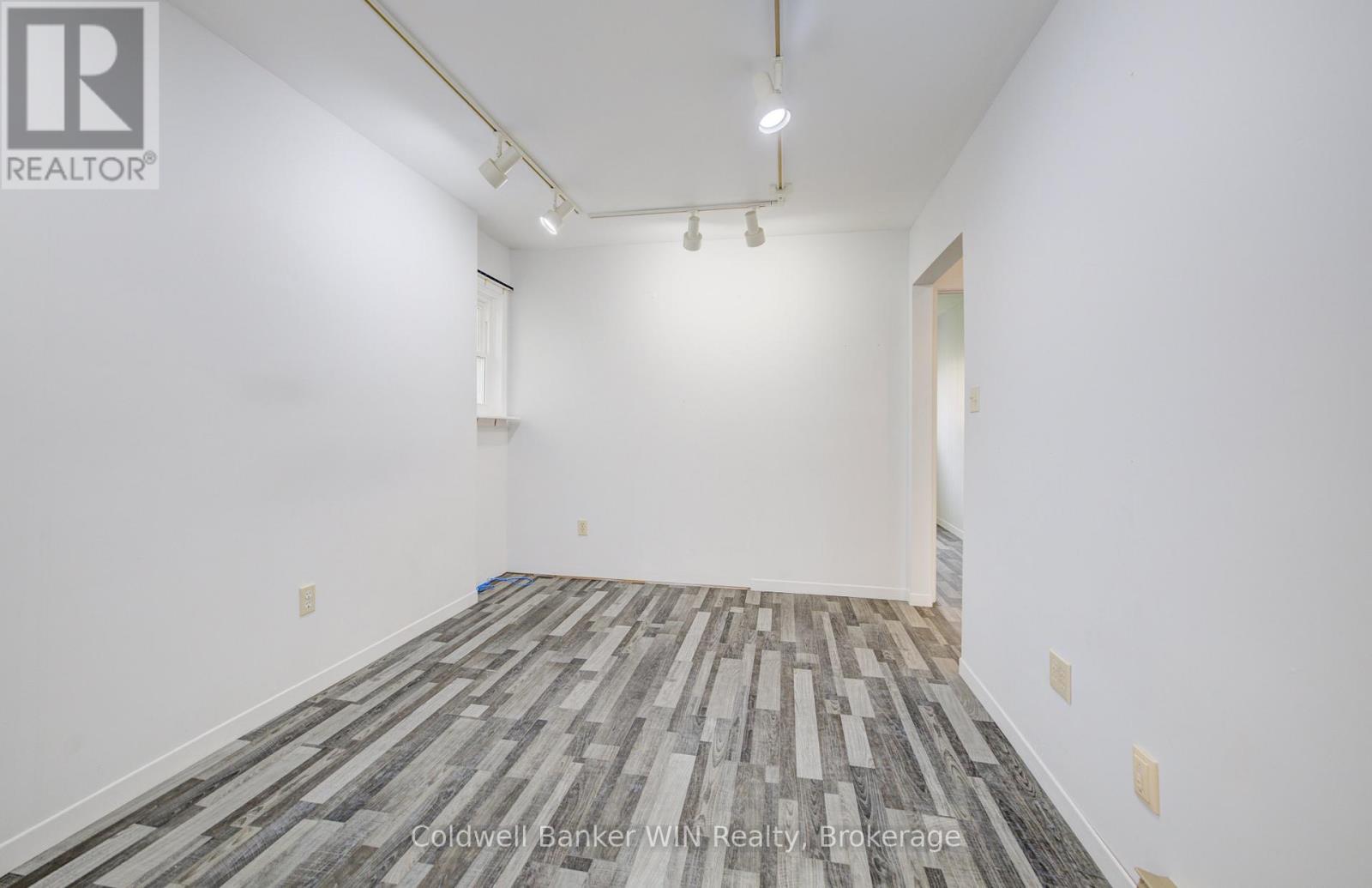 6 - 165 King Street W, Wellington North, Ontario  N0G 2L1 - Photo 11 - X13035130