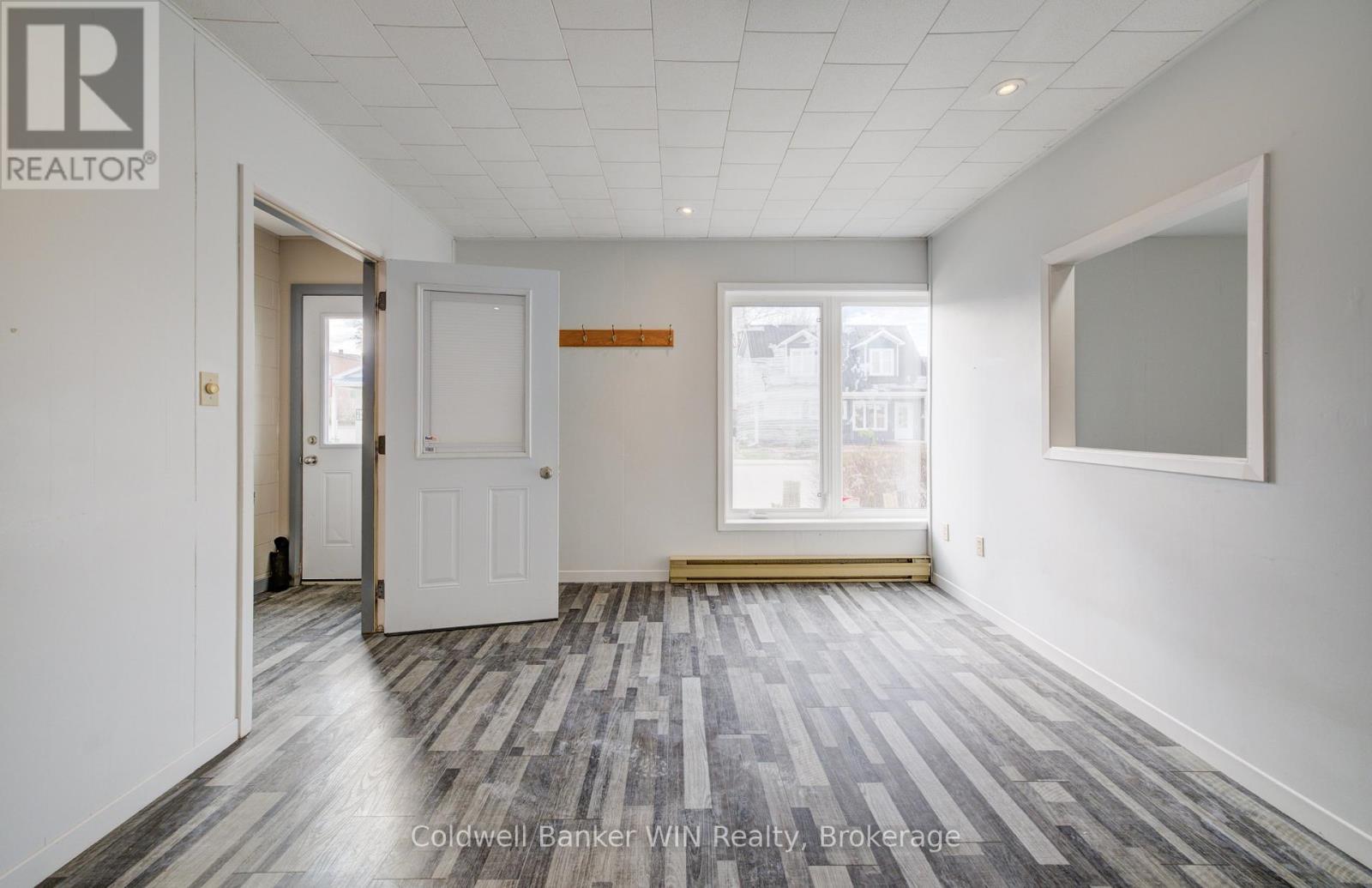 6 - 165 King Street W, Wellington North, Ontario  N0G 2L1 - Photo 4 - X13035130