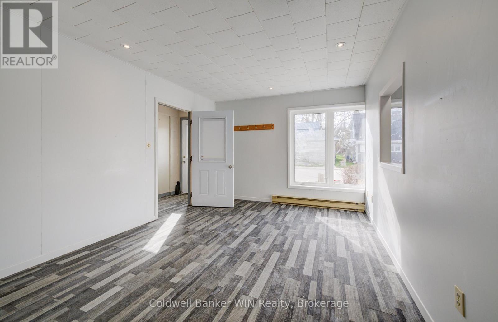 6 - 165 King Street W, Wellington North, Ontario  N0G 2L1 - Photo 6 - X13035130