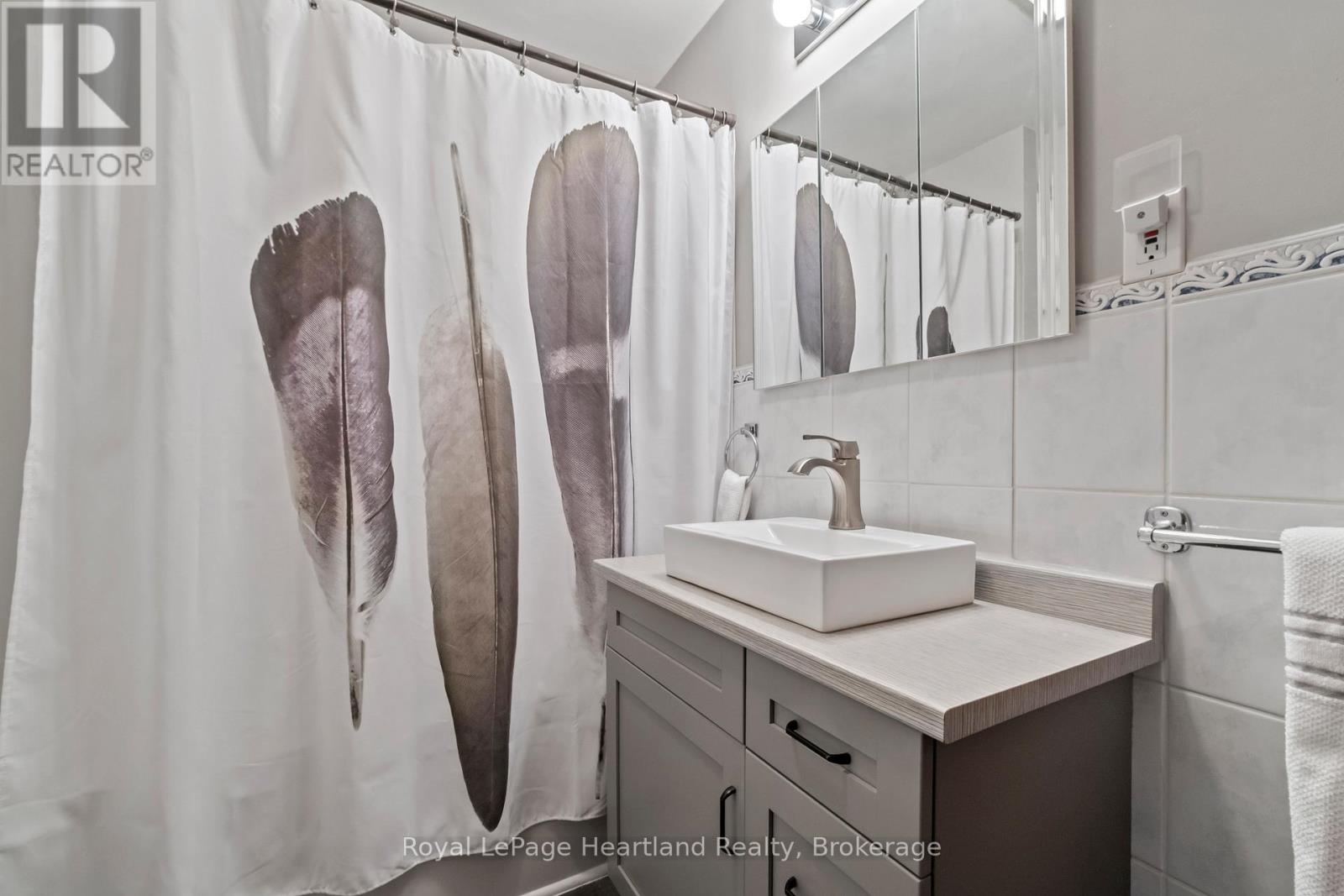 117 Andrew Street, South Huron, Ontario  N0M 1S1 - Photo 23 - X13035246