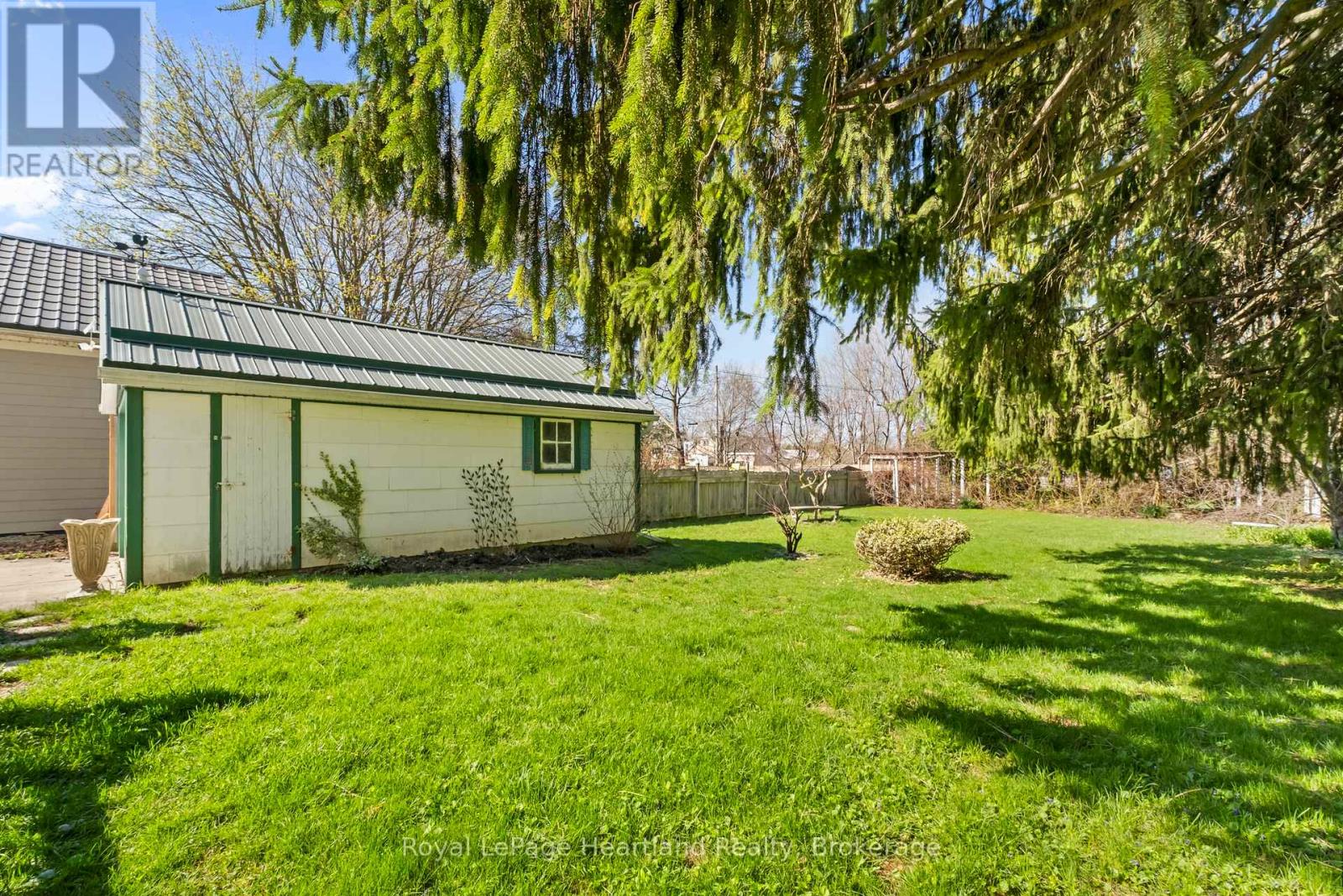 117 Andrew Street, South Huron, Ontario  N0M 1S1 - Photo 30 - X13035246