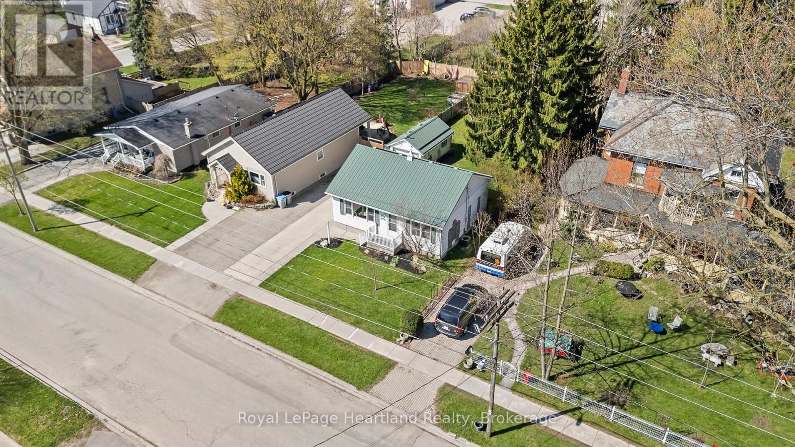 117 Andrew Street, South Huron, Ontario  N0M 1S1 - Photo 38 - X13035246