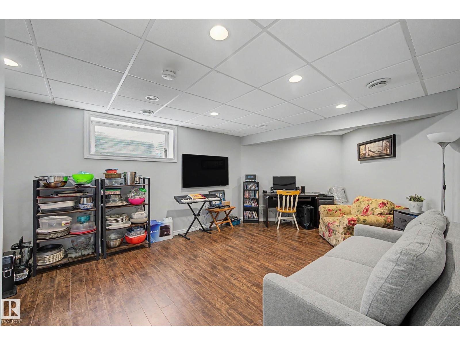 8720 11 Av Sw, Edmonton, Alberta  T6X 1J5 - Photo 27 - E4483719