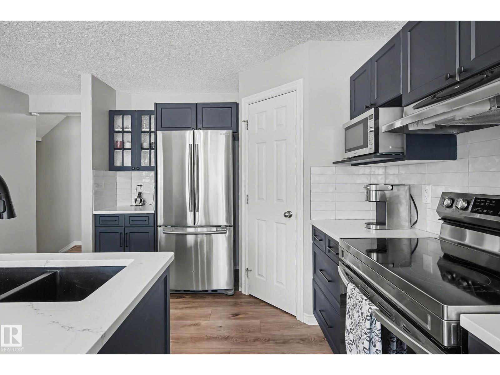 8720 11 Av Sw, Edmonton, Alberta  T6X 1J5 - Photo 8 - E4483719