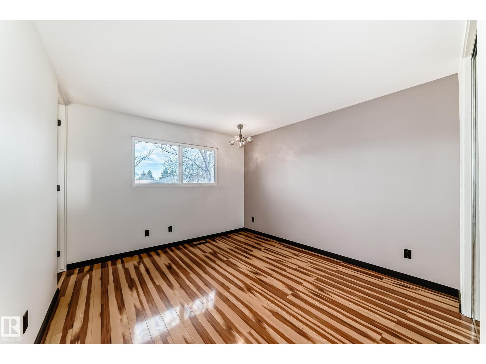 8608 37 Av Nw, Edmonton, Alberta  T6K 0E4 - Photo 20 - E4483720