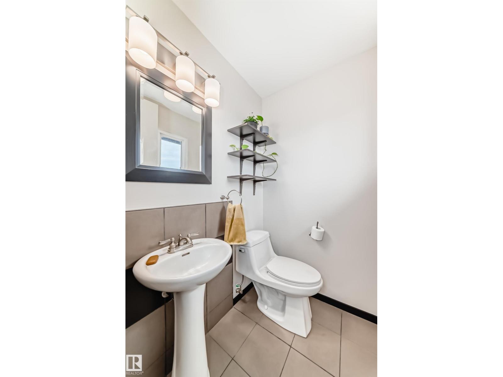 8608 37 Av Nw, Edmonton, Alberta  T6K 0E4 - Photo 24 - E4483720