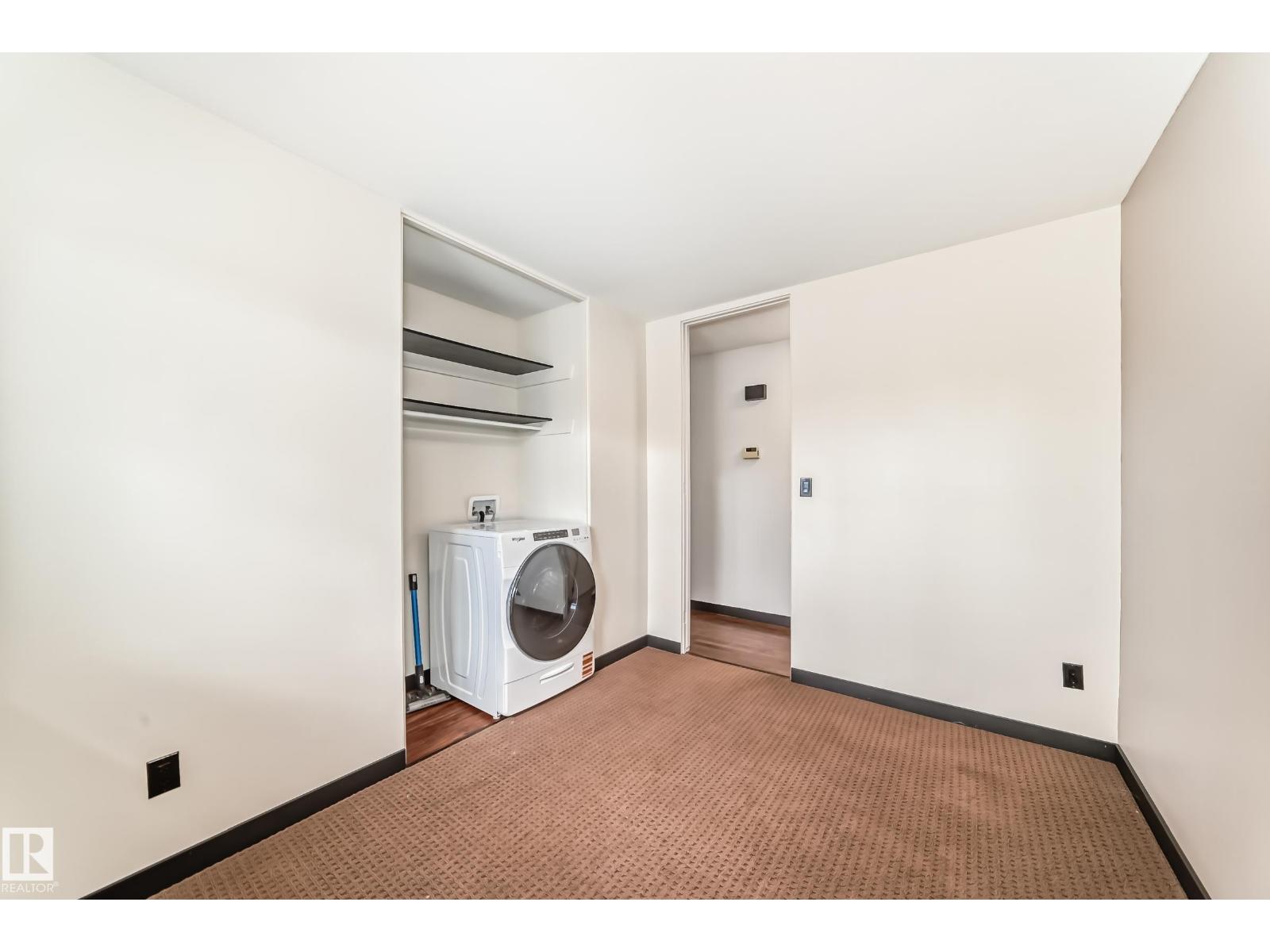 8608 37 Av Nw, Edmonton, Alberta  T6K 0E4 - Photo 29 - E4483720