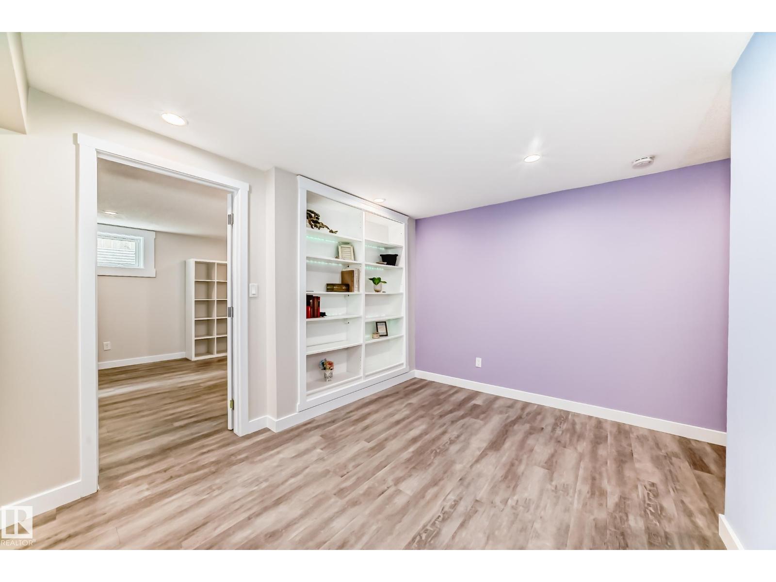 8608 37 Av Nw, Edmonton, Alberta  T6K 0E4 - Photo 42 - E4483720