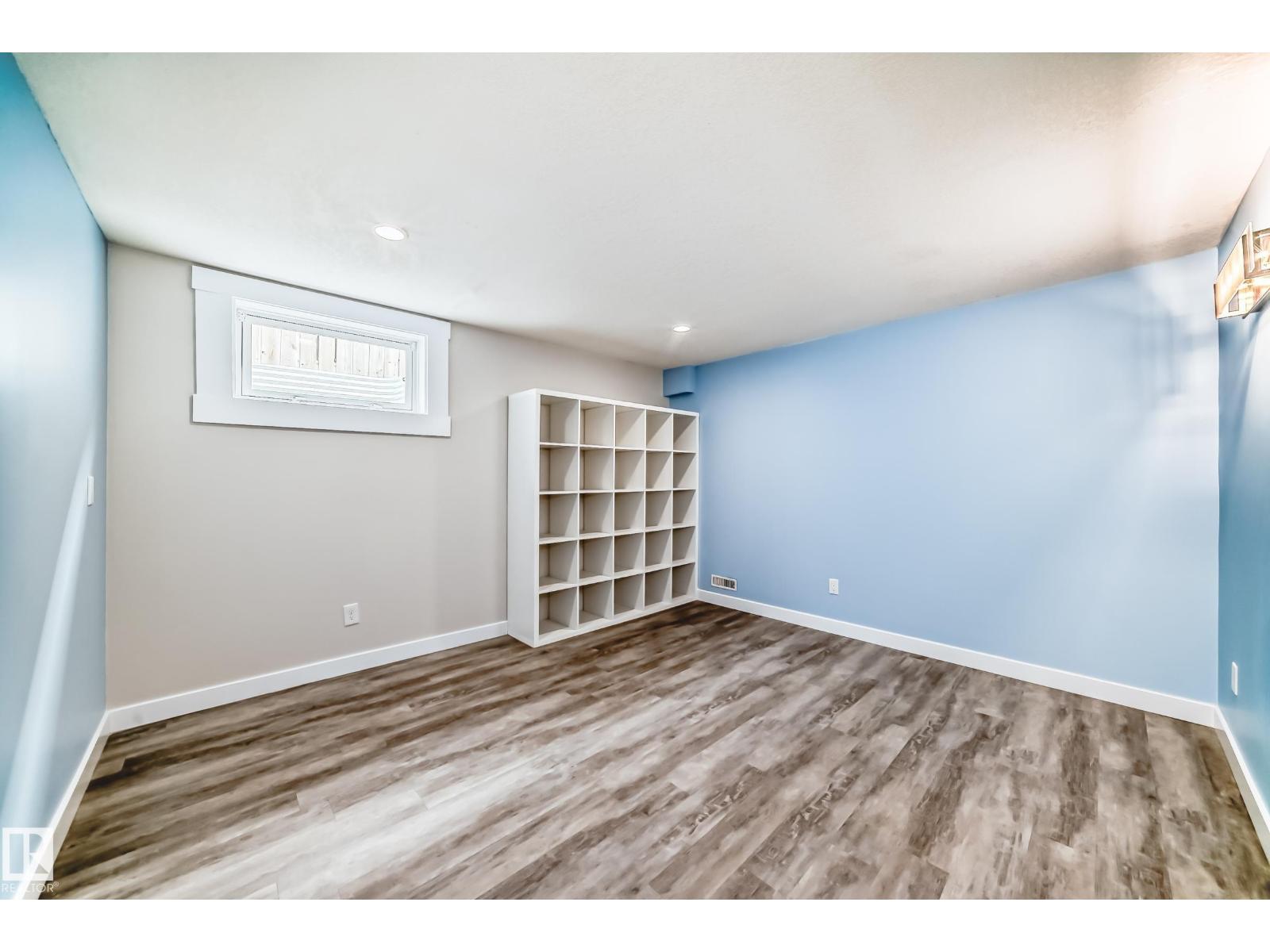 8608 37 Av Nw, Edmonton, Alberta  T6K 0E4 - Photo 44 - E4483720