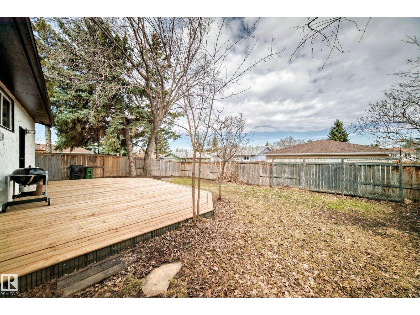 8608 37 Av Nw, Edmonton, Alberta  T6K 0E4 - Photo 63 - E4483720