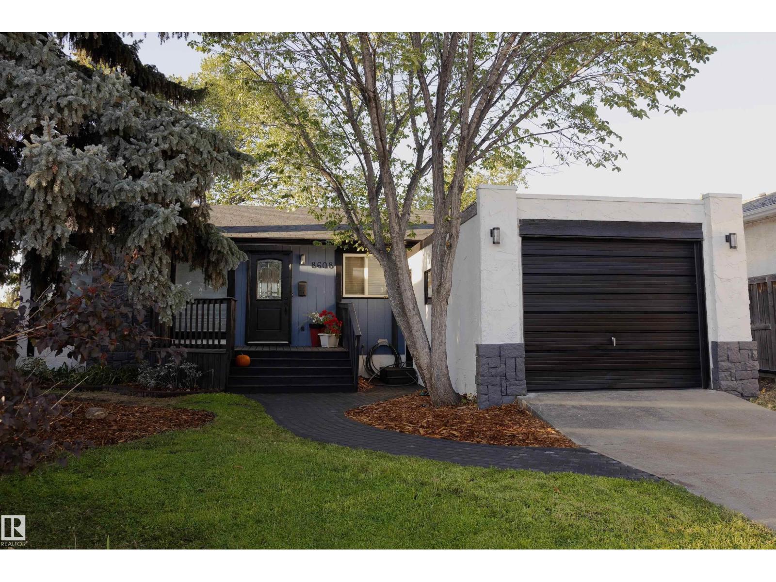 8608 37 Av Nw, Edmonton, Alberta  T6K 0E4 - Photo 65 - E4483720