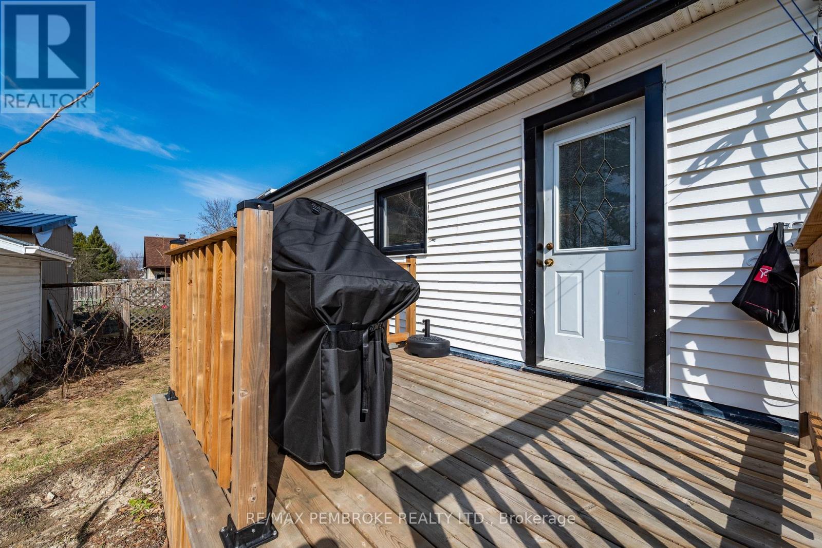 354 Irving Street, Pembroke, Ontario  K8A 2T1 - Photo 6 - X13035176