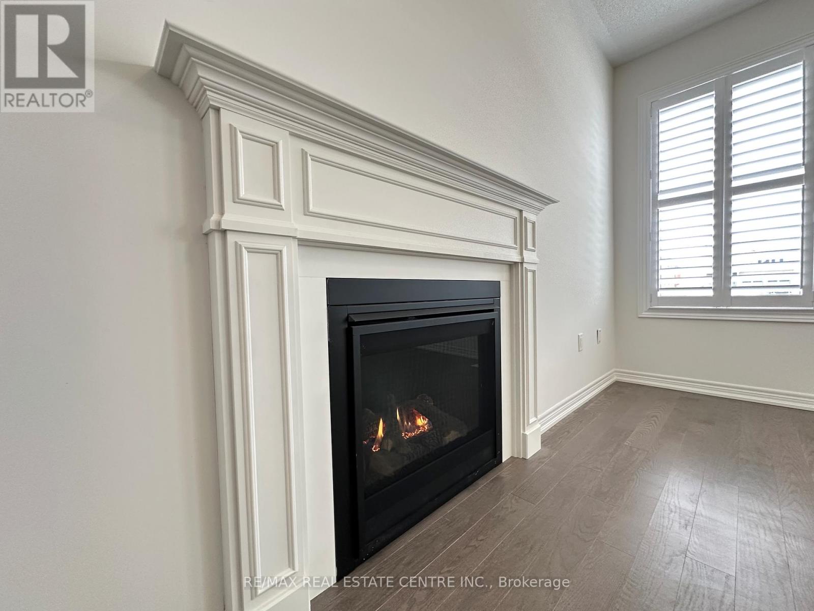 70 Wakefield Boulevard, Essa, Ontario  L3W 0L9 - Photo 11 - N12894422