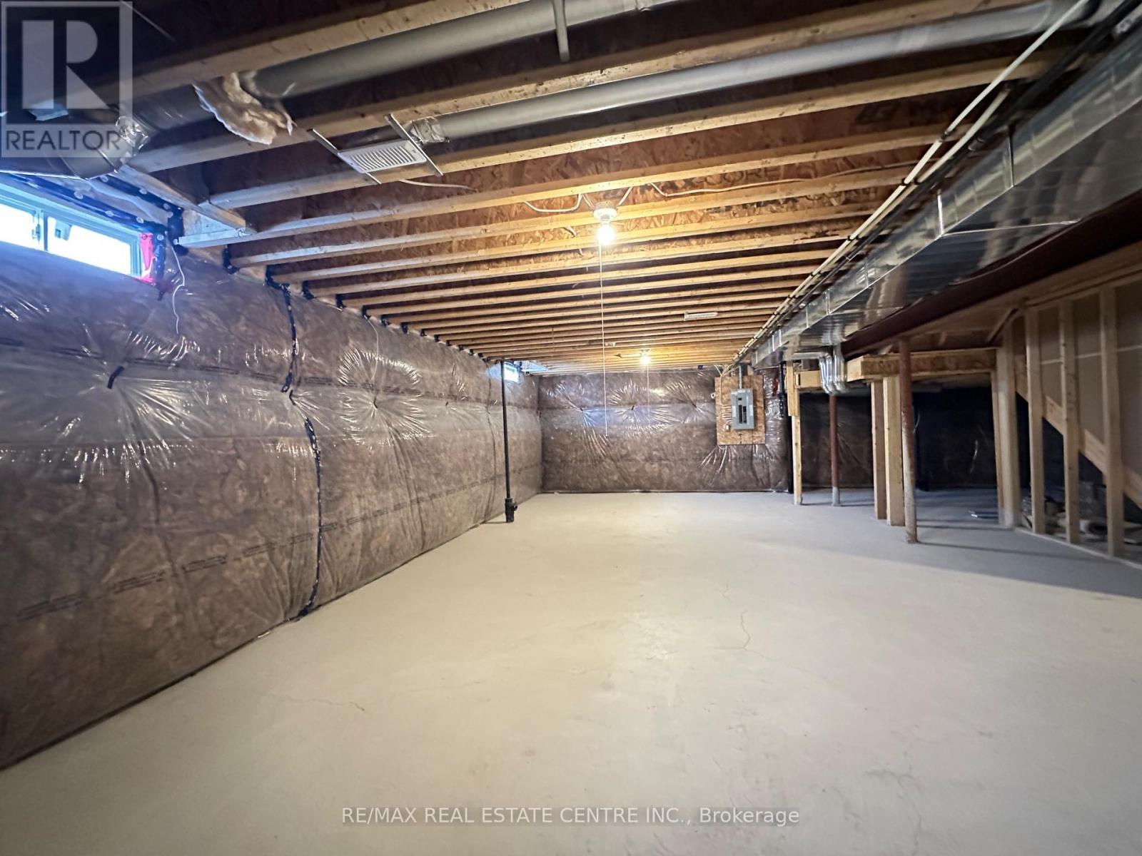 70 Wakefield Boulevard, Essa, Ontario  L3W 0L9 - Photo 30 - N12894422