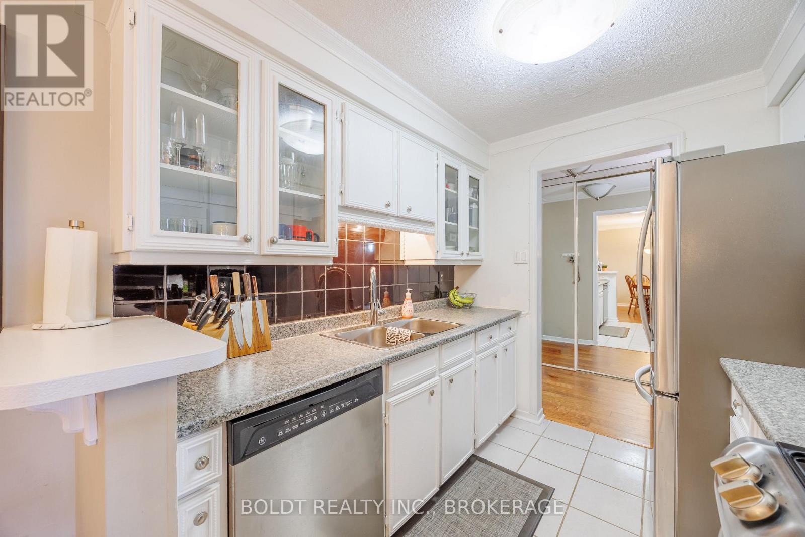 506 - 276 Oakdale Avenue, St. Catharines, Ontario  L2P 3S5 - Photo 6 - X13035234